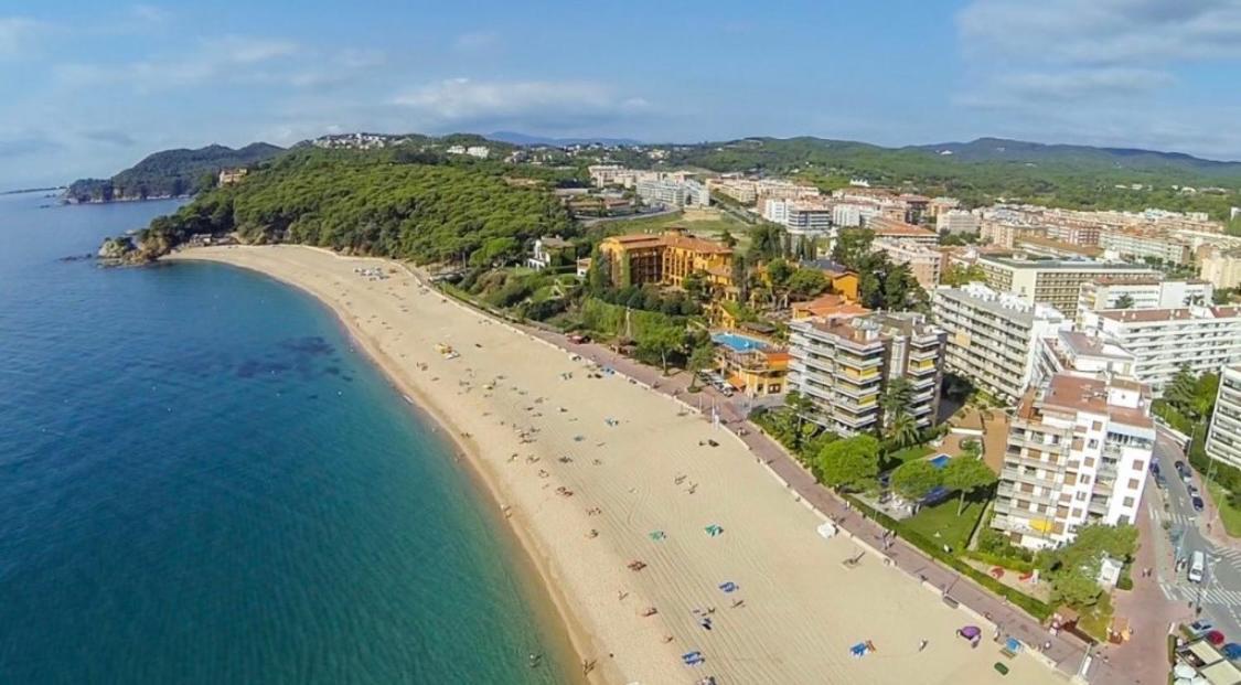 Seahomes Vacations, La Mer Bleue, Beach&Pool, Pk, Full Equipped In Fenals Beach Lloret de Mar Exteriör bild