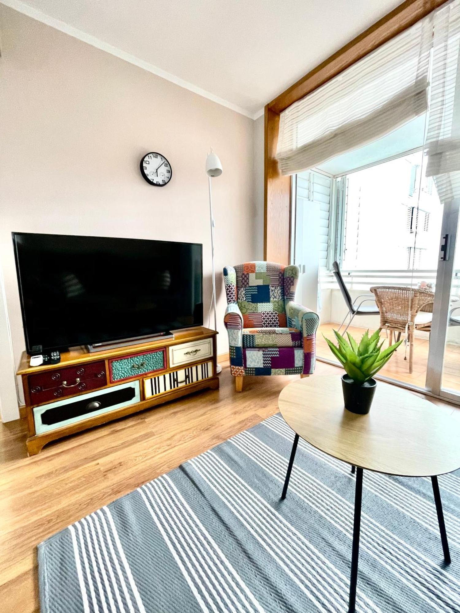 Seahomes Vacations, La Mer Bleue, Beach&Pool, Pk, Full Equipped In Fenals Beach Lloret de Mar Exteriör bild