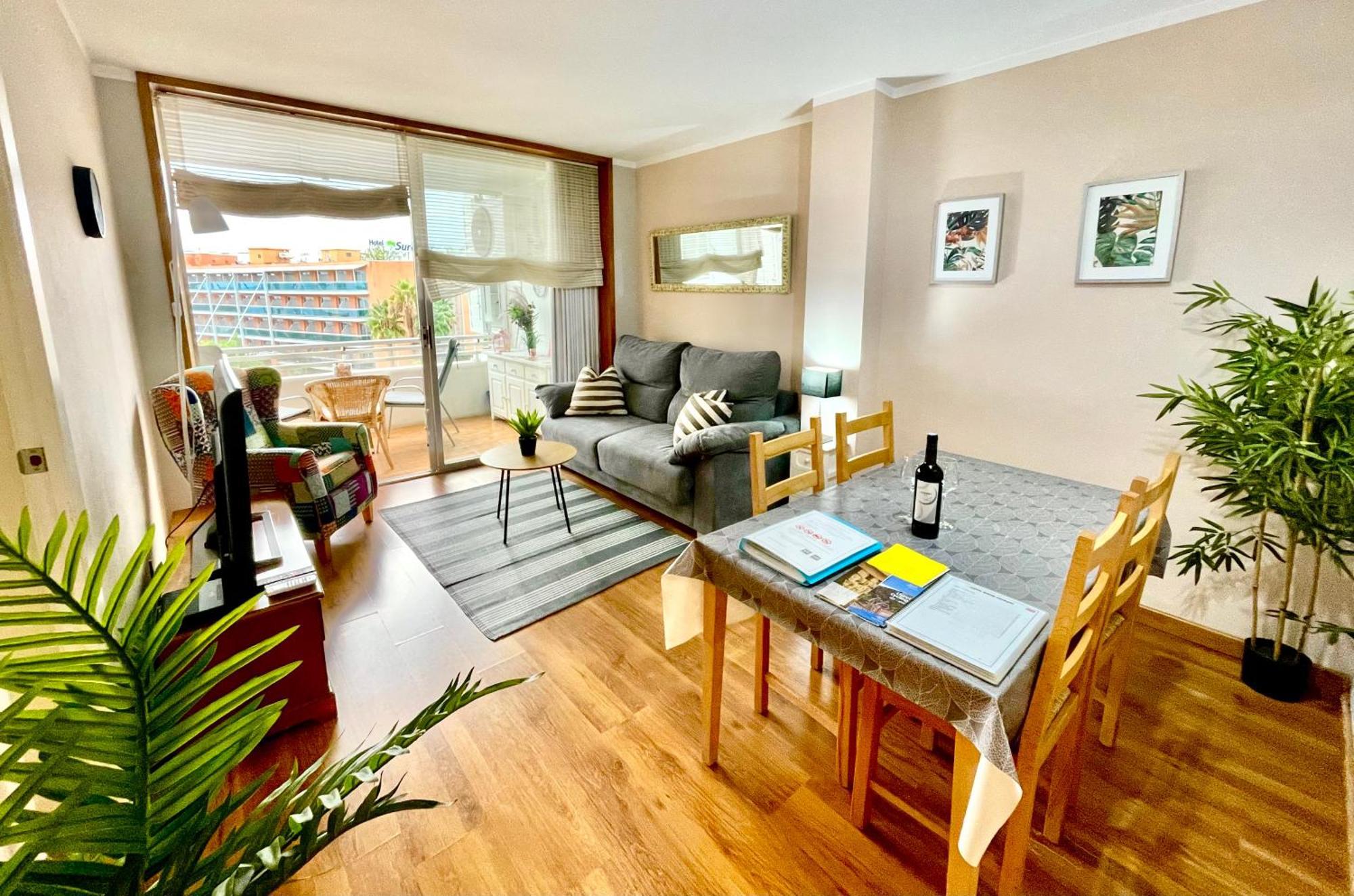 Seahomes Vacations, La Mer Bleue, Beach&Pool, Pk, Full Equipped In Fenals Beach Lloret de Mar Exteriör bild